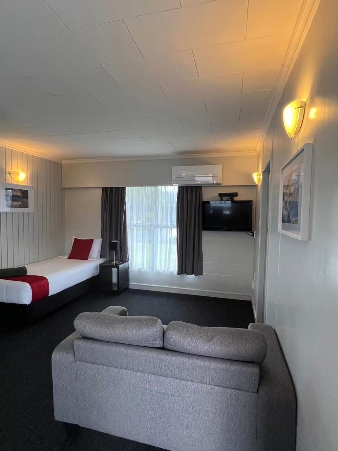 Motel Kensington 4*